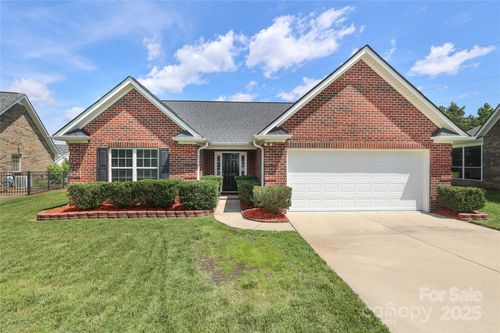 3523 Brickwood Cir, Midland, NC, 28107-7822 | Card Image