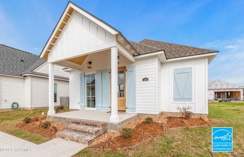 120 Bayfield Dr, Youngsville, LA, 70592-7029 | Card Image