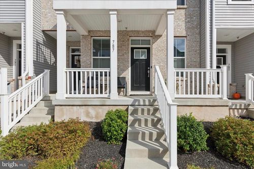 787 Ore St, PHOENIXVILLE, PA, 19460-1351 | Card Image