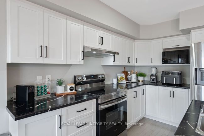 5 Mcphail Rd, House attached with 3 bedrooms, 3 bathrooms and 2 parking in Carleton Place ON | Image 12