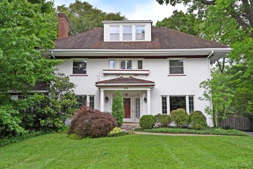 690 Clinton Springs Ave, Cincinnati, OH, 45217 | Card Image