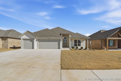 13135 S 105th East Ave, Bixby, OK, 74008 | Card Image