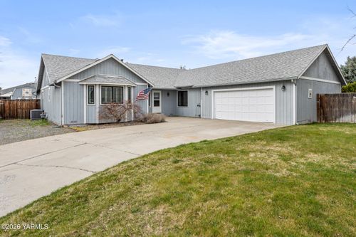 7505 Olmstead Ct, Yakima, WA, 98908-9039 | Card Image