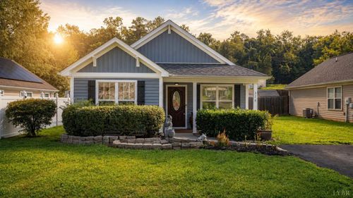 326 Franklin Ave, Vinton, VA, 24179-3427 | Card Image