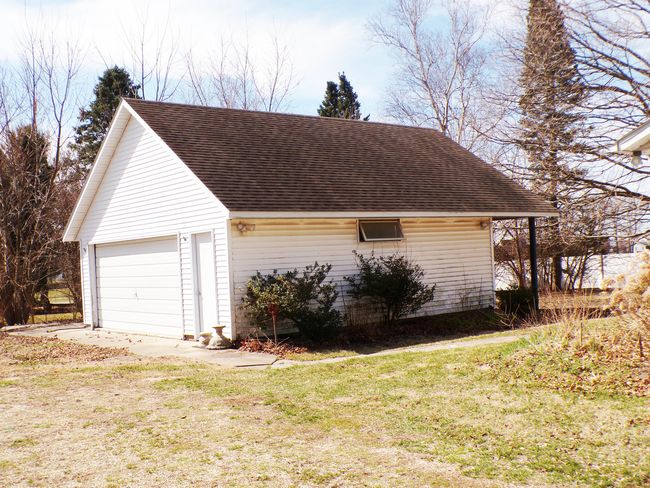 607 E Washington St, House other with 3 bedrooms, 3 bathrooms and 2 parking in Downs IL | Image 53