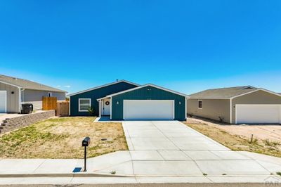 1405 Rivers Run Ave, House other with 3 bedrooms, 2 bathrooms and 2 parking in Pueblo CO | Image 3