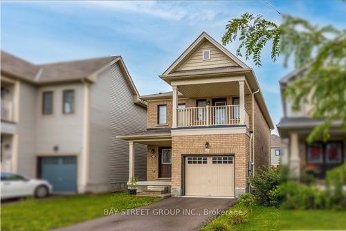 8088 Blue Ash Lane, Niagara Falls, ON, L2H0P2 | Card Image