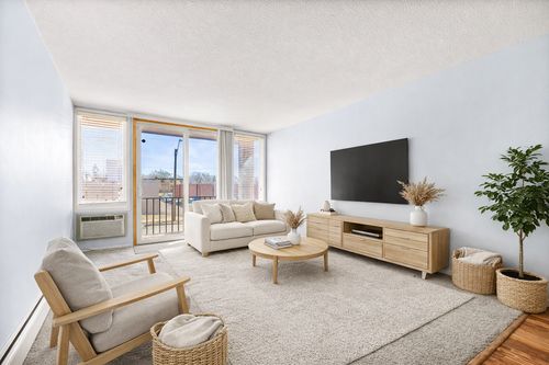 apt-12c-4030 15th Ave S, Minneapolis, MN, 55407-3361 | Card Image