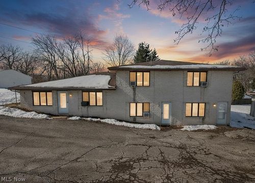 12445 Cleveland Ave Nw, Uniontown, OH, 44685-8692 | Card Image