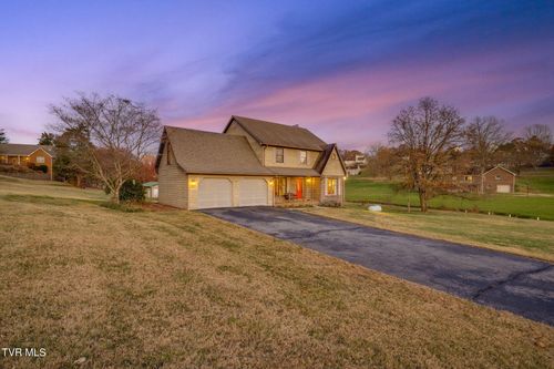 124 Highland Hills Dr, Gray, TN, 37615-3258 | Card Image