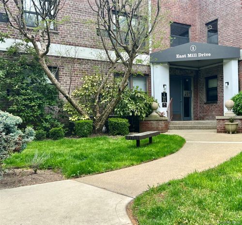 2g-1 Milla Ln, Spring Valley, NY, 10977-7367 | Card Image