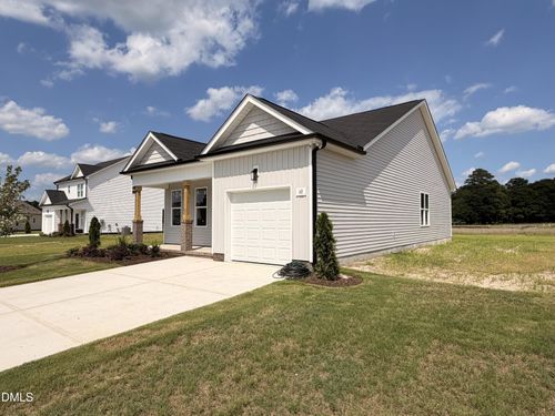 60 W Coulter Ct, Selma, NC, 27576-7698 | Card Image