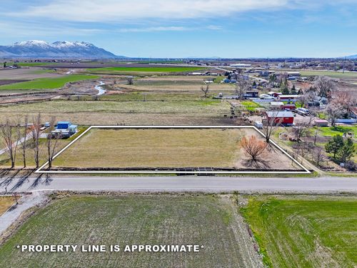 13-3493 W Windy Poplars, Honeyville, UT, 84314-4300 | Card Image