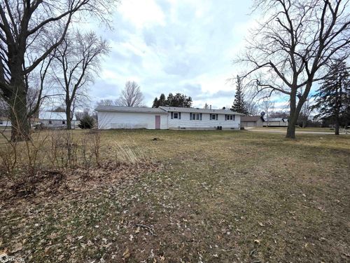 702 2nd Ave Ne, Rockford, IA, 50468-1306 | Card Image