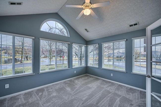 6162 Stonewalk Ln, Condo with 2 bedrooms, 2 bathrooms and null parking in New Albany OH | Image 10