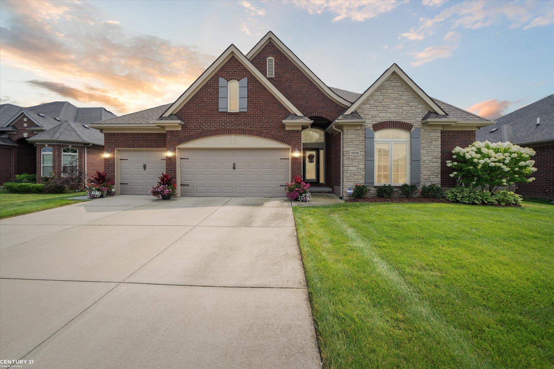 Canvasback Dr, Clinton Township, MI 48038