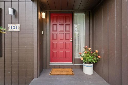 121-121 Tree Frog Ln, Santa Cruz, CA, 95060-4804 | Card Image