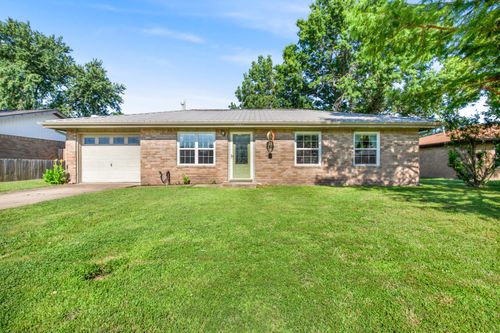 3112 M St Nw, Miami, OK, 74354-1909 | Card Image