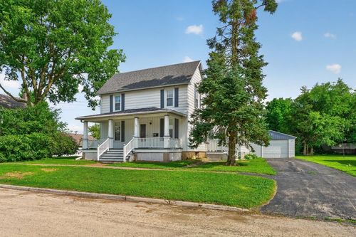 121 W 6th St, BYRON, IL, 61010-9803 | Card Image