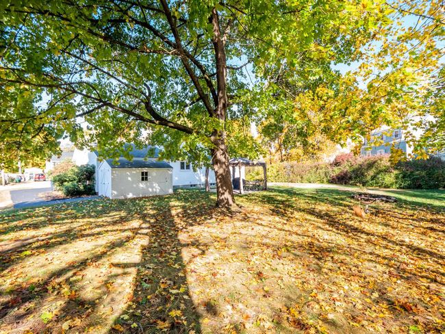 2 E Dunstable Rd, House other with 3 bedrooms, 2 bathrooms and null parking in Nashua NH | Image 6