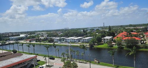 914-2025 Ne 164th St, North Miami Beach, FL, 33162-4162 | Card Image