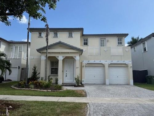 2967 Ne 2nd Dr, Homestead, FL, 33033-3036 | Card Image