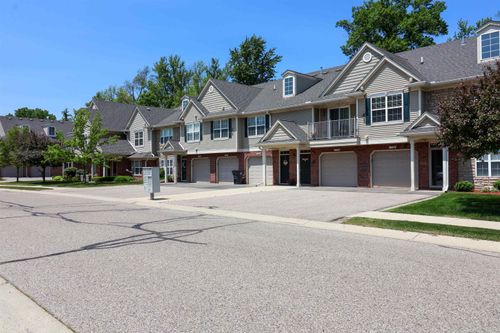 11391 N Woods Dr. Drive, Shelby Charter Township, MI, 48317 | Card Image
