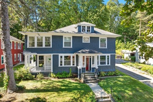 40 Howland Ter, Worcester, MA, 01602-2631 | Card Image