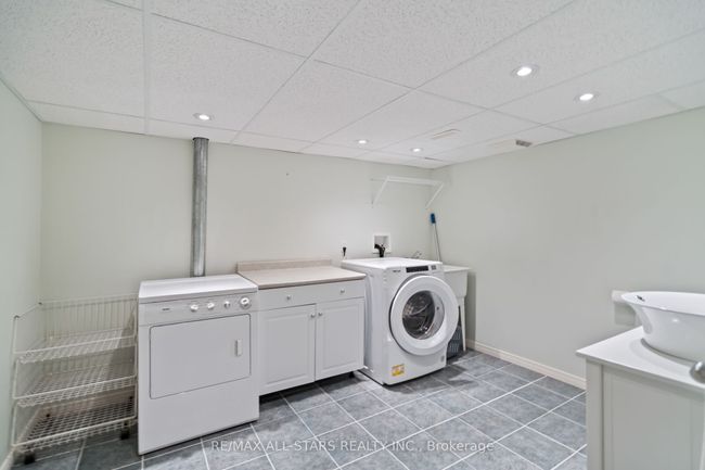 1 Caseton Cres, House other with 2 bedrooms, 3 bathrooms and 4 parking in Uxbridge ON | Image 32