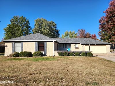 2 Northridge Drive, House other with 3 bedrooms, 2 bathrooms and null parking in Lamar MO | Image 1