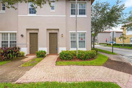 37-604 Sw 147th Ave, Pembroke Pines, FL, 33027-6105 | Card Image