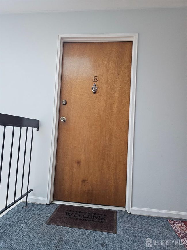 E - 144 Beverly Hill Ter, Townhouse with 1 bedrooms, 1 bathrooms and null parking in Woodbridge NJ | Image 5