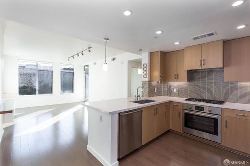 apt-214-2655 Bush St, San Francisco, CA, 94115-3053 | Card Image