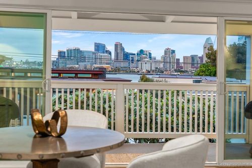 420 1st St, Coronado, CA, 92118-1104 | Card Image