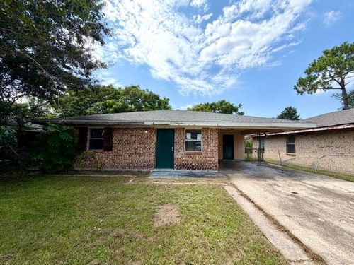 1708 Midland Dr, Thibodaux, LA, 70301-4126 | Card Image