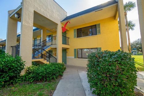 720-720 Meadows Cir, Boynton Beach, FL, 33436-8927 | Card Image