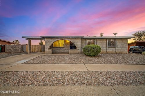 7441 N Patriot Drive, Tucson, AZ, 85741 | Card Image