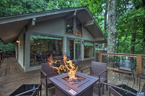 200 White Oak Dr, WINTERGREEN RESORT, VA, 22967-8279 | Card Image