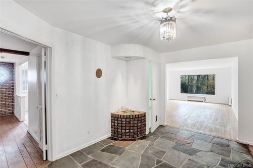 5 Chatham Pl, Dix Hills, NY, 11746-5411 | Card Image