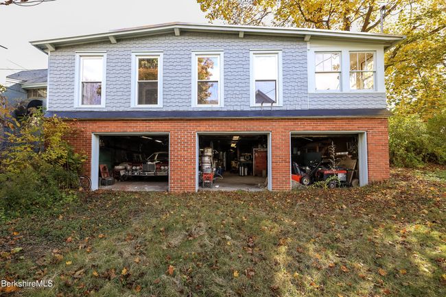 163 Front St, Home with 4 bedrooms, 4 bathrooms and null parking in Housatonic MA | Image 29