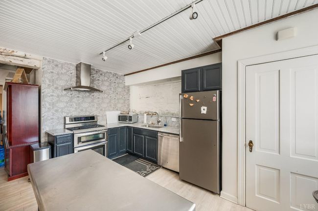 107 13 Th St, Home with 0 bedrooms, 0 bathrooms and 10 parking in Lynchburg VA | Image 38