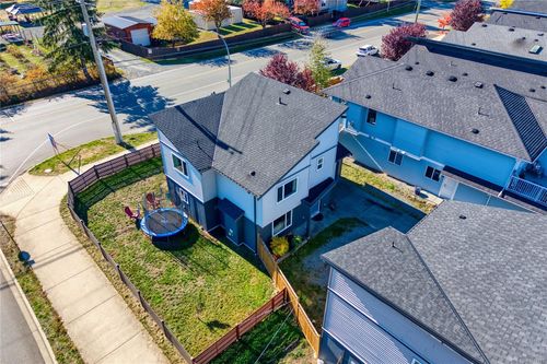 400 10th St, Nanaimo, BC, V9R1A1 | Card Image