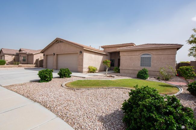 12127 E 35 Th St, House other with 4 bedrooms, 3 bathrooms and 3 parking in Yuma AZ | Image 6