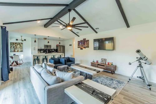 7500 Rio Pass, Austin, TX, 78724-3349 | Card Image