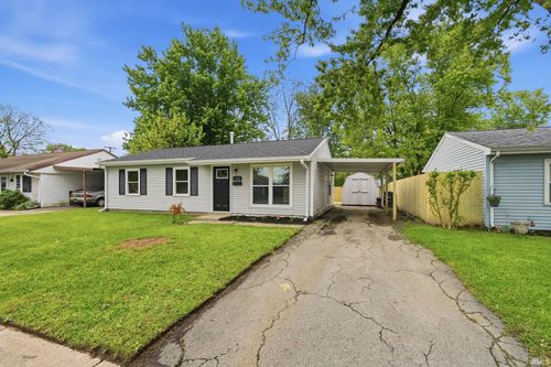 1705 Goder Dr, Frankfort, IN, 46041-2261 | Card Image