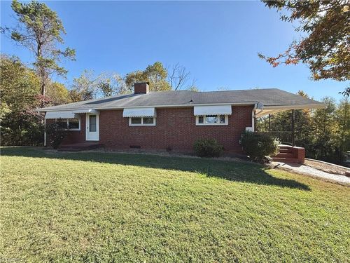 3241 Harper Rd, Clemmons, NC, 27012-8649 | Card Image