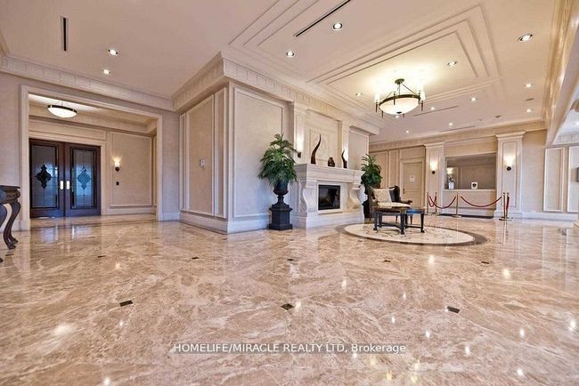 412 - 9235 Jane St, Condo with 2 bedrooms, 2 bathrooms and 1 parking in Vaughan ON | Image 6