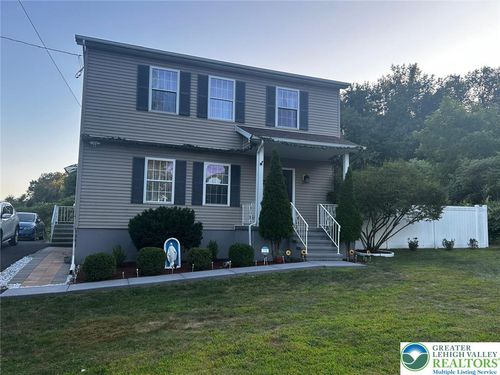 321 Charles St, Scranton, PA, 18508-1366 | Card Image