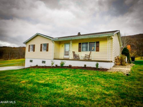 195 Swan Rd, Hollidaysburg, PA, 16648-5203 | Card Image