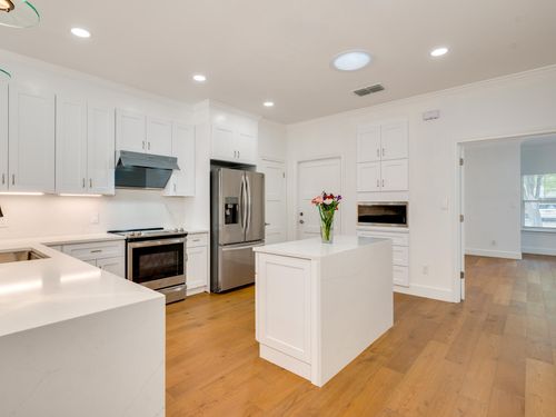 4601 Eilers Ave, Austin, TX, 78751-3218 | Card Image